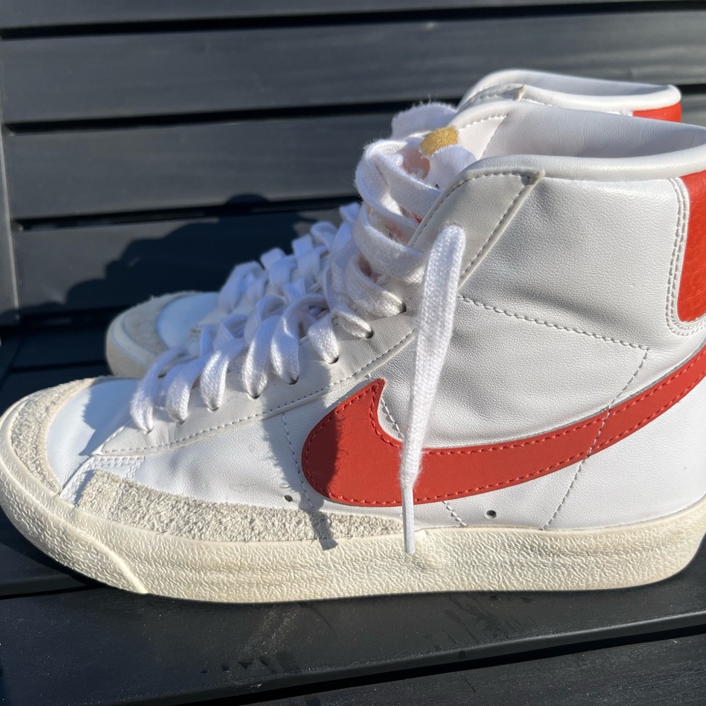 Nike Blazers Size 6 US